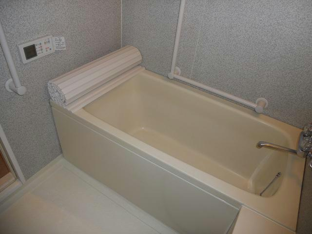 芦野マンション３号棟の浴室