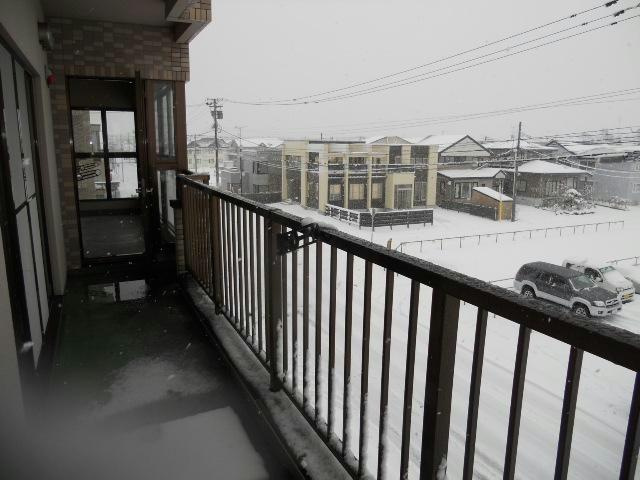 芦野マンション３号棟のバルコニー