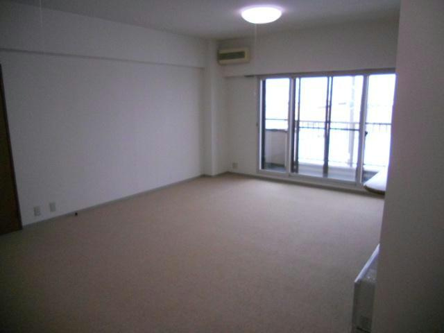 芦野マンション３号棟の居間・リビング