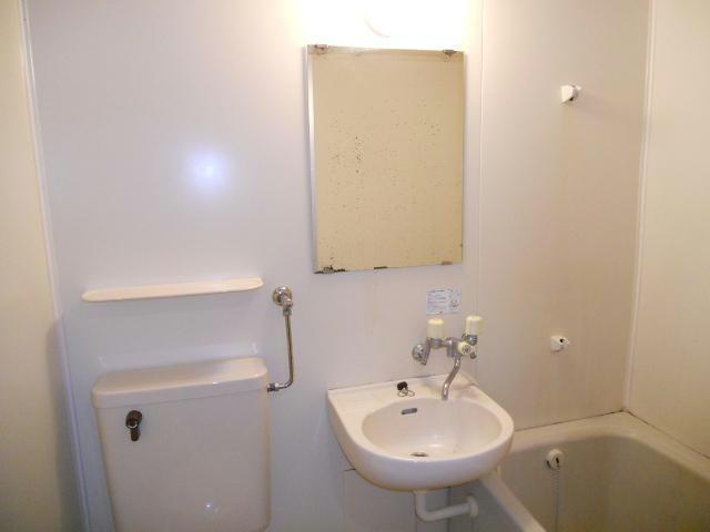 シャルマント芦野の洗面所