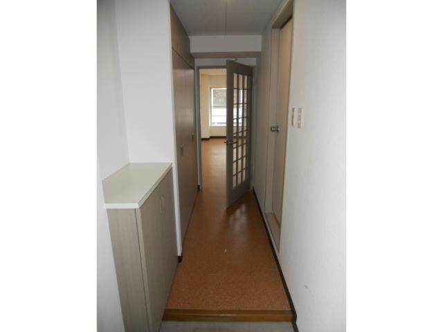 シャルマント芦野の玄関