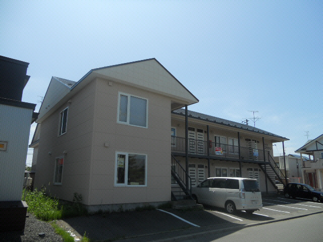 ハイツコウシンの外観