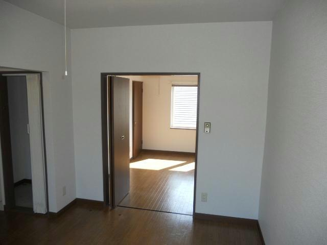 ハイツコウシンの居間・リビング