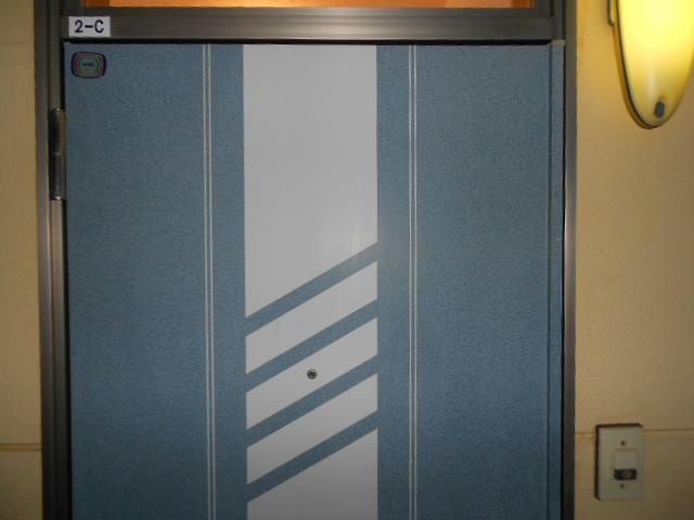 サルート文苑の玄関