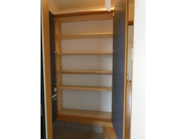 ビラ文苑７号館の玄関