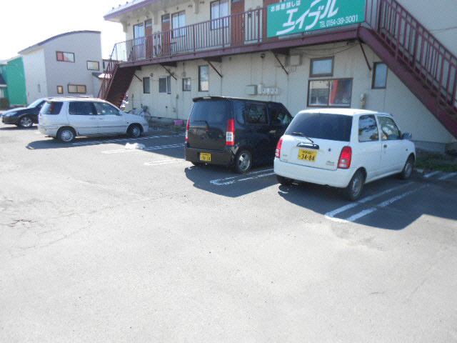 ハイツシエスタの駐車場