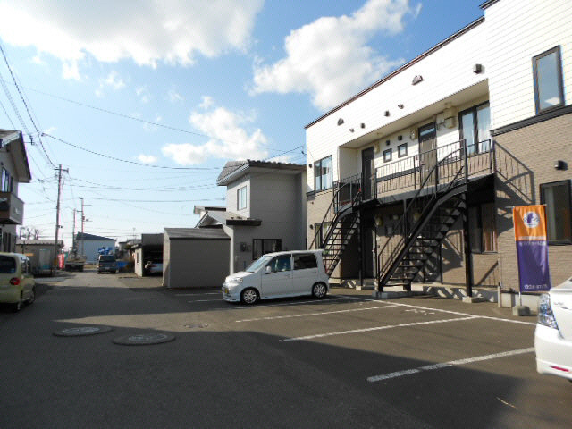 来人館Ⅱの駐車場