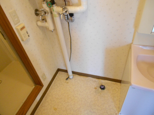 サンクスビルの洗面所