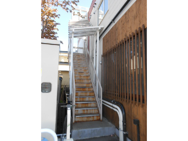 サンクスビルの駐車場