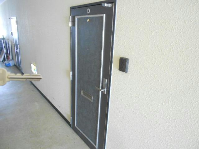 サンクスビルの玄関