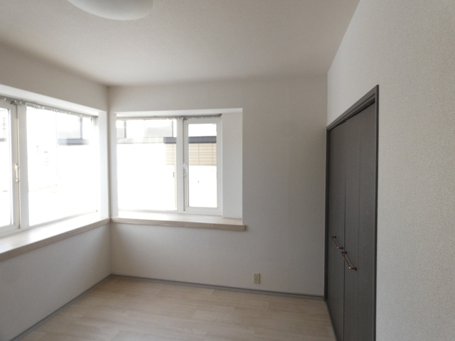 サンエイトの洋室