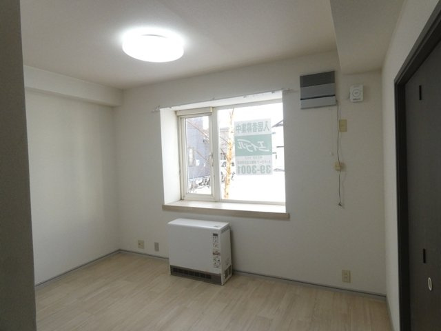 サンエイトの居間・リビング