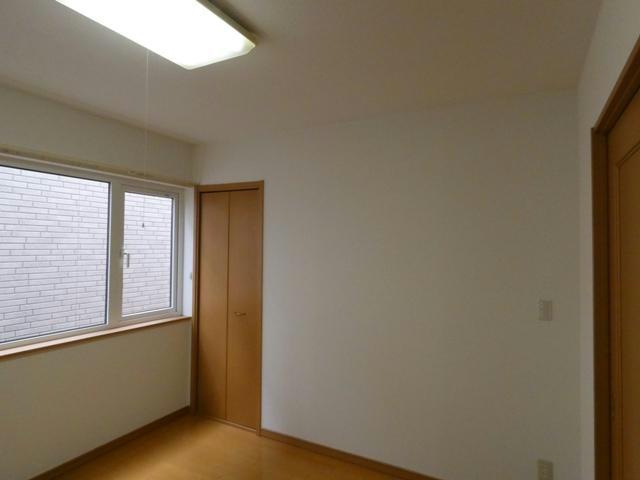 エステートｉｎアースの居間・リビング