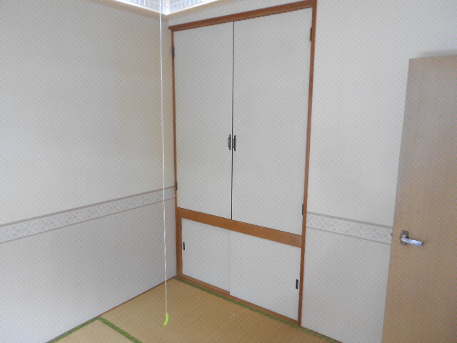 吉田ハイツ（北都）の居間・リビング