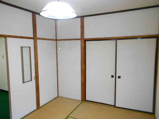 三上マンション（中園町）の居間・リビング