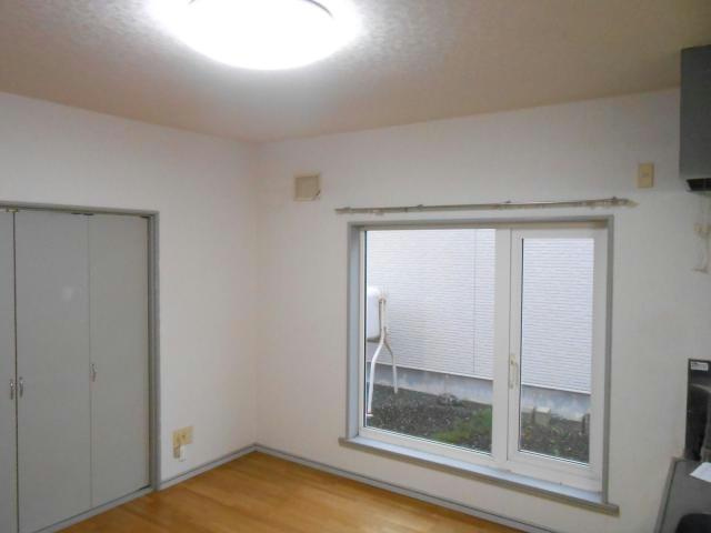 エステートインかれんとの居間・リビング