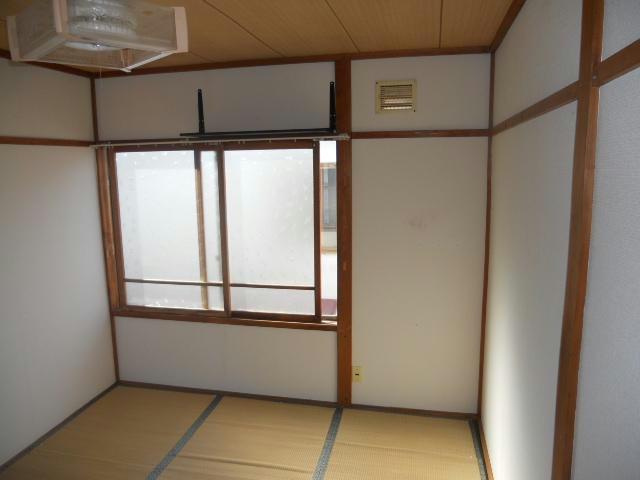 広沢ハイツの居間・リビング
