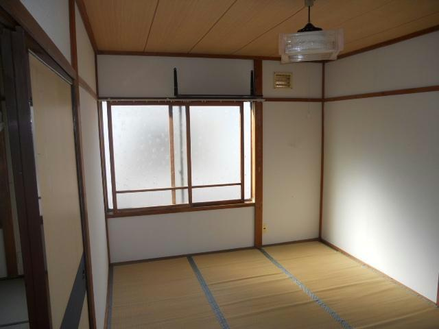 広沢ハイツの居間・リビング