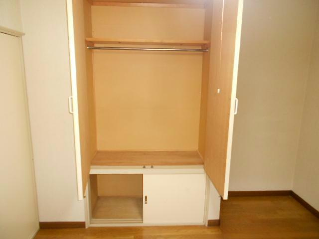 エスコート芦野の収納
