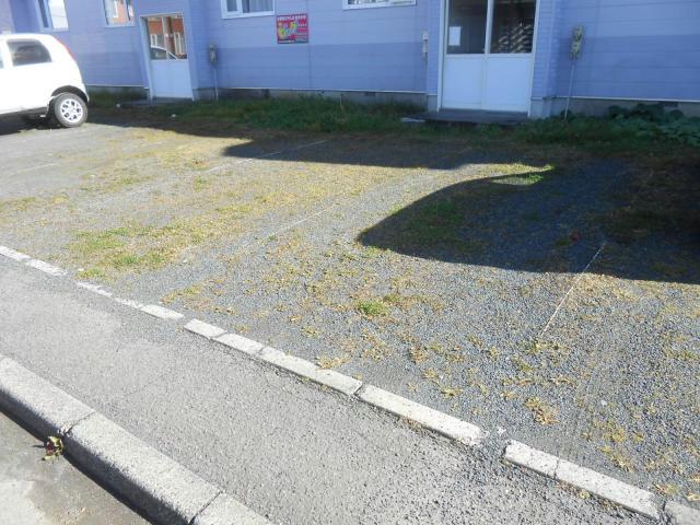 エスコート芦野の駐車場