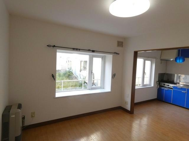 ヴィレッジ芦野の居間・リビング