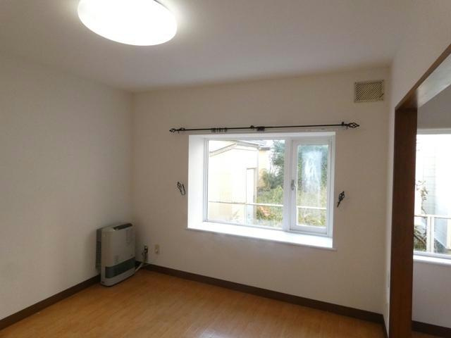 ヴィレッジ芦野の居間・リビング