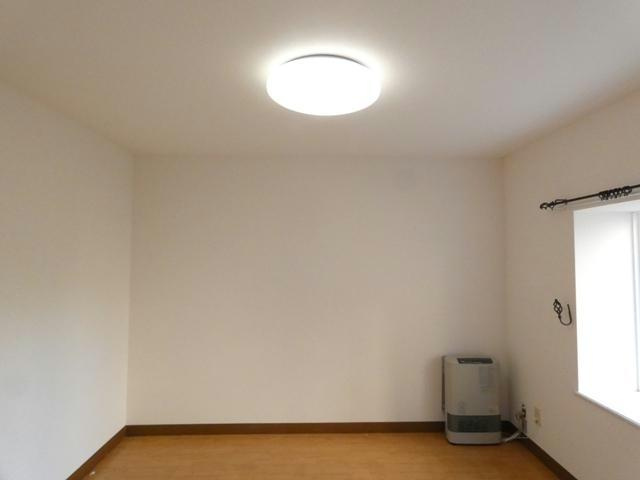 ヴィレッジ芦野の居間・リビング