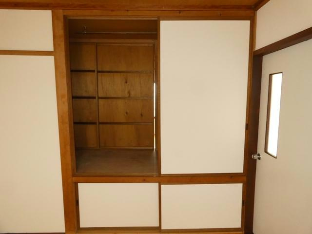 国誉ハイツの収納