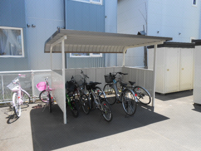 エスタミ菊地の駐車場