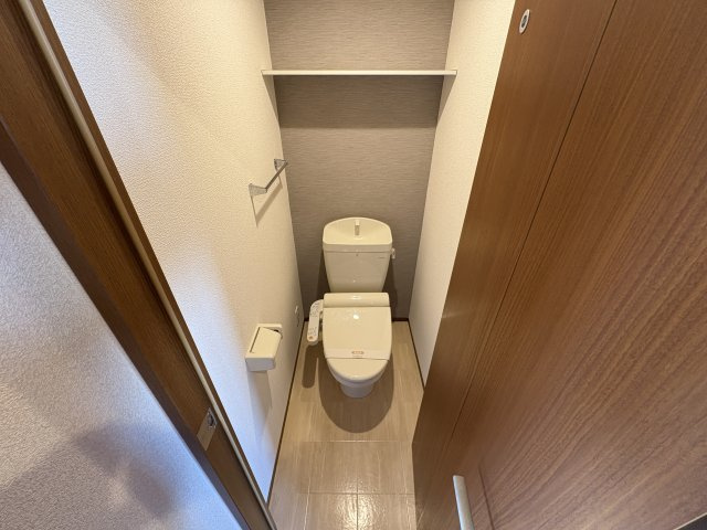 アウグーリオカーサのトイレ