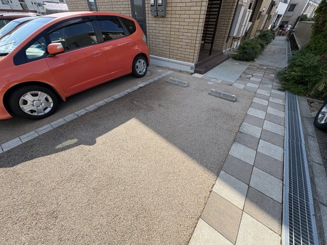 アウグーリオカーサの駐車場