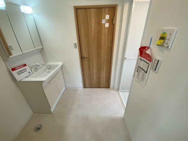 平子町長池上の脱衣所