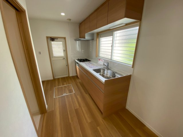 平子町長池上のキッチン|お料理しやすいキッチンです