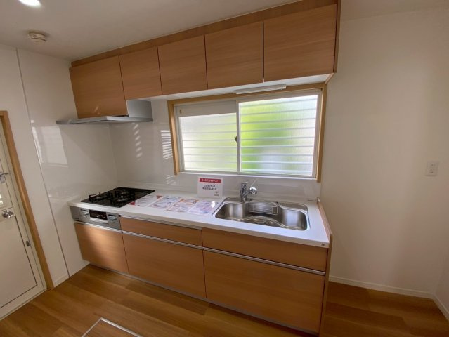 平子町長池上のキッチン