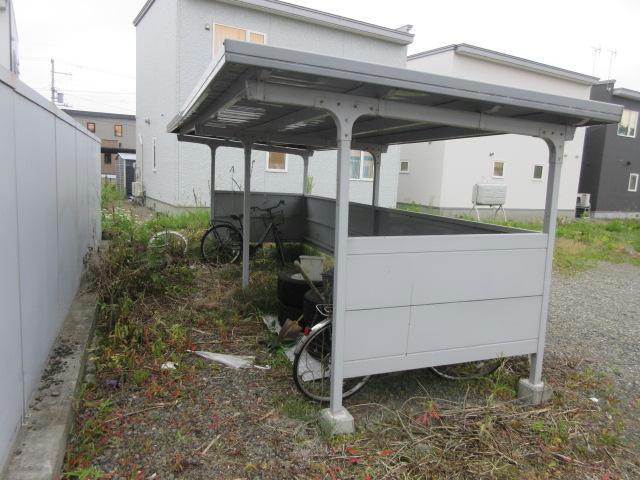 ラピスⅢの駐車場