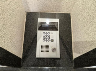 【その他共用部分】 | オートロック付になっていますので、不審者対策は、しっかりとしています。