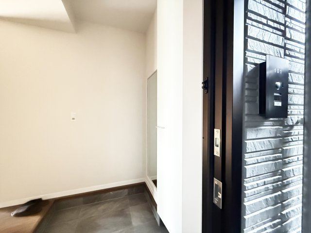 シャーメゾン サン ファルカスの玄関