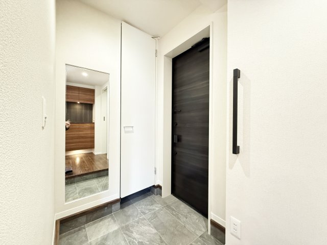 シャーメゾン サン ファルカスの玄関