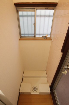 【設備】 | 上原町戸建 | 室内洗濯機置き場