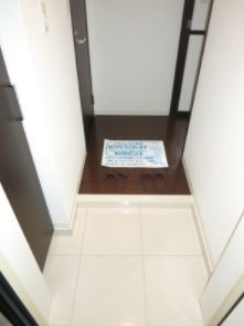 ユニフォート目黒中町の玄関