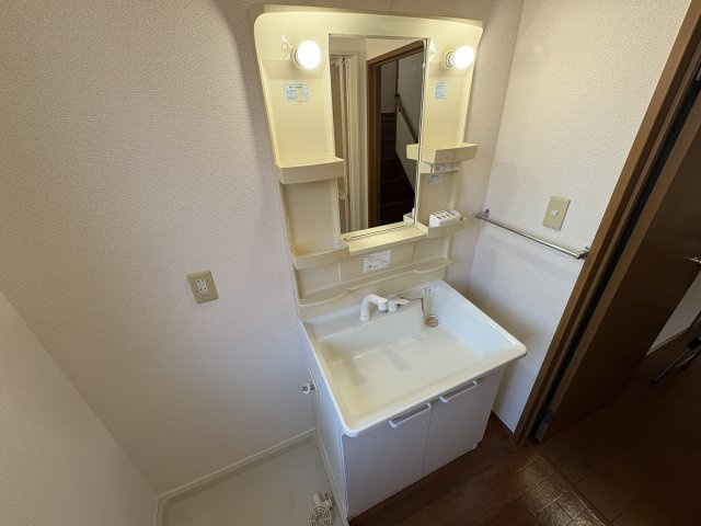 パークハイム壱番館　Ｃ棟の洗面所