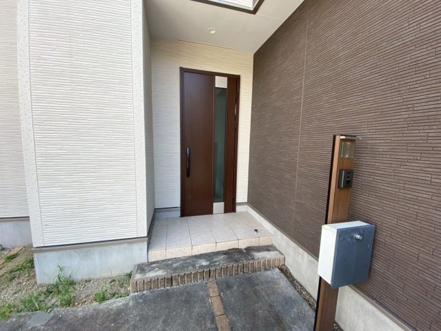 菱池町の玄関
