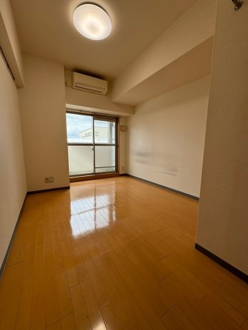 サムティ阿波座Lussoの居間・リビング