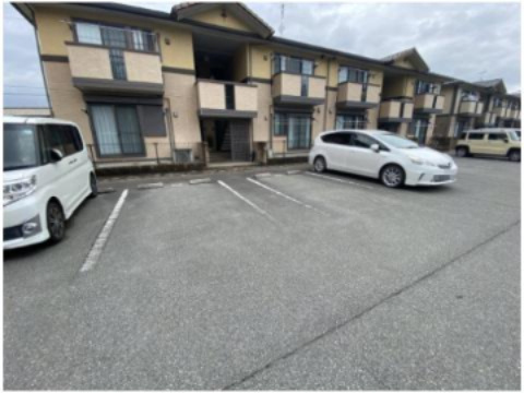 プリンシプル　Ⅲ棟の駐車場