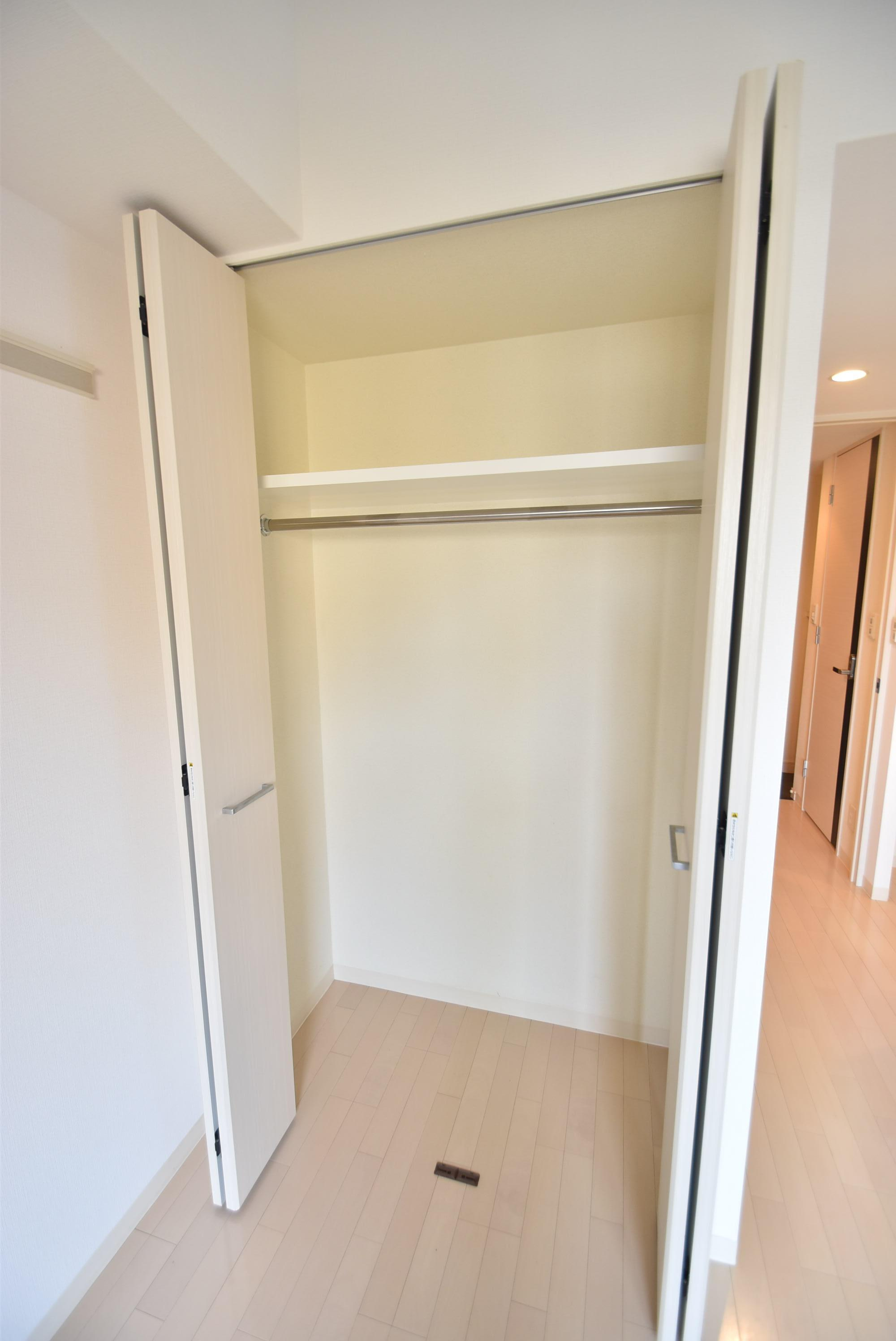 大阪市都島区片町１丁目の賃貸マンションの収納