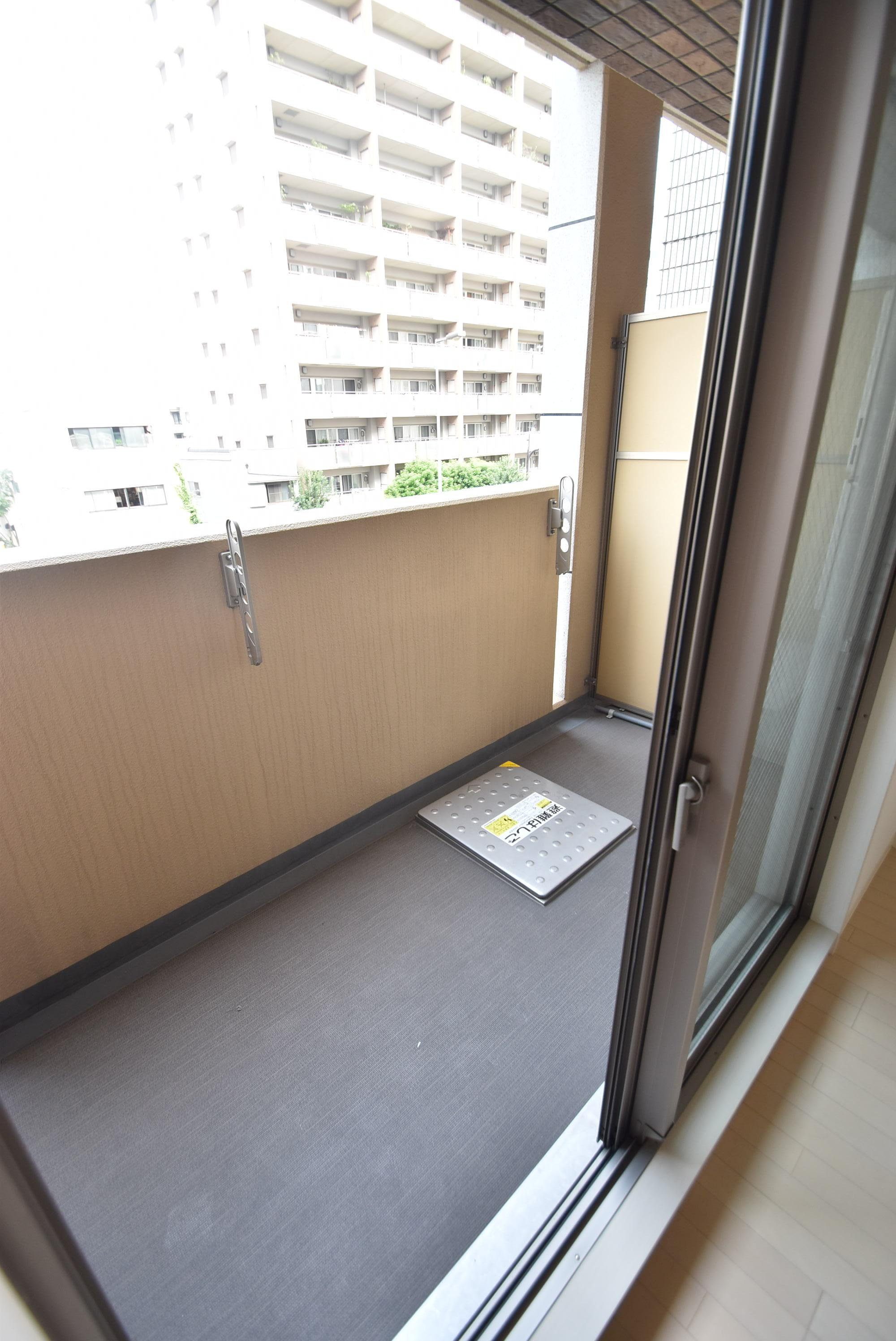 大阪市都島区片町１丁目の賃貸マンションのバルコニー