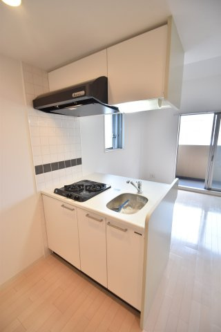 大阪市都島区片町１丁目の賃貸マンションのキッチン