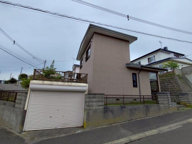 桜ヶ岡1丁目8-7借家の外観