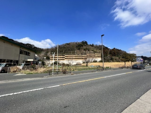 ナイスステージ葉山　3階　低層マンションの外観|外観