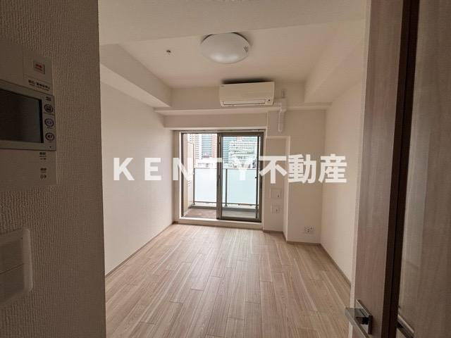 【居間・リビング】 | エスタート品川南大井 | こちらのリビングで趣味の時間をお楽しみください